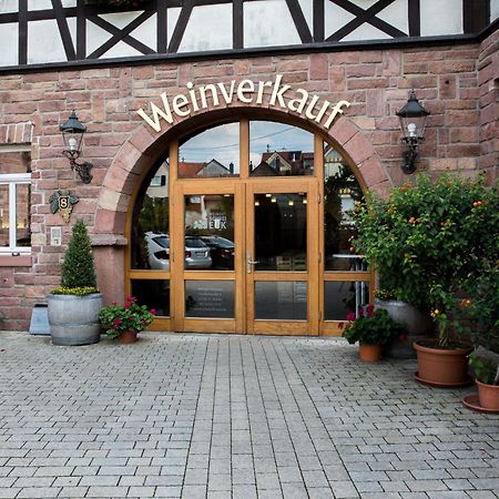 Weingut Schreieck Vinotel & Gutshaus ザンクト・マルティン エクステリア 写真