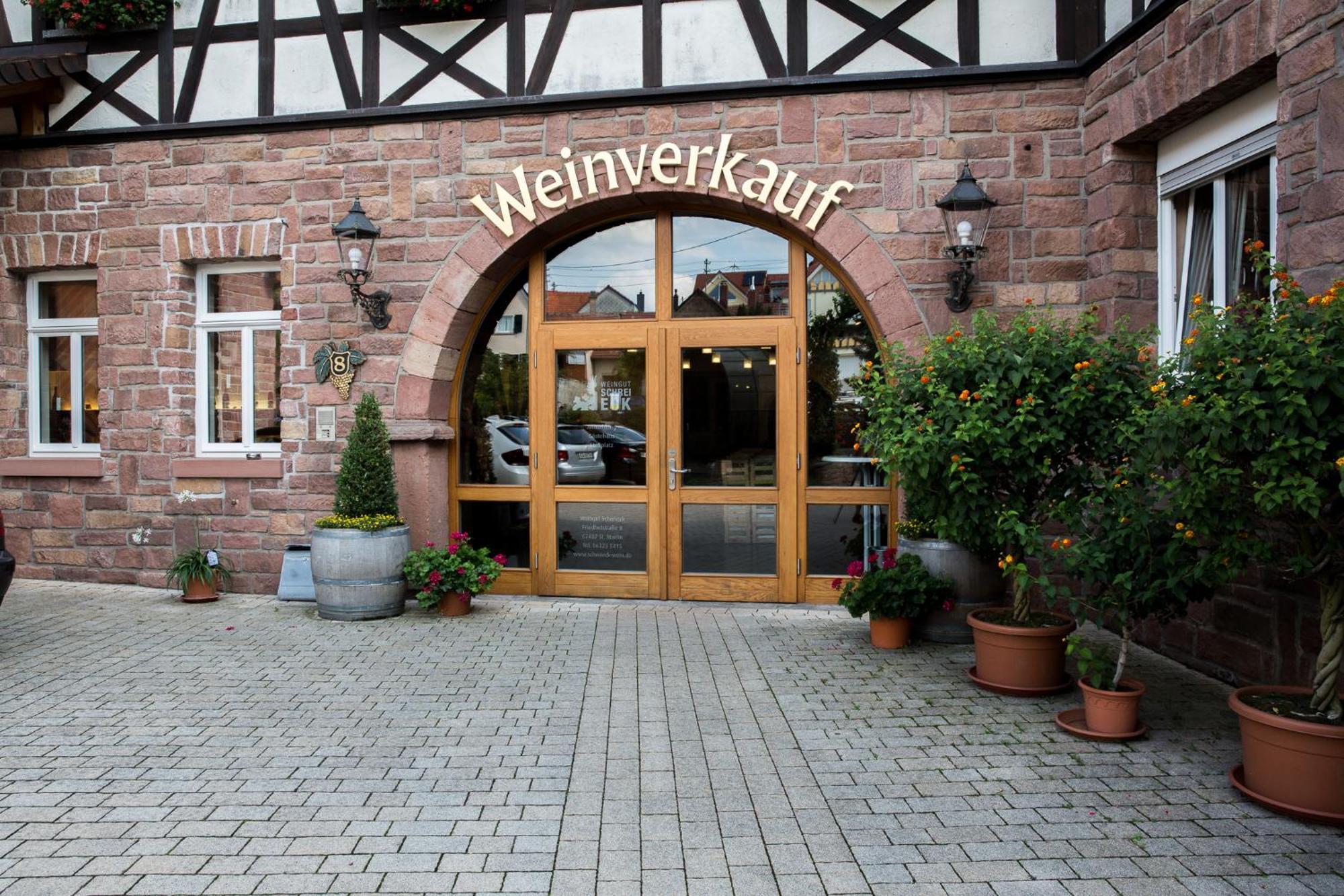 Weingut Schreieck Vinotel & Gutshaus ザンクト・マルティン エクステリア 写真